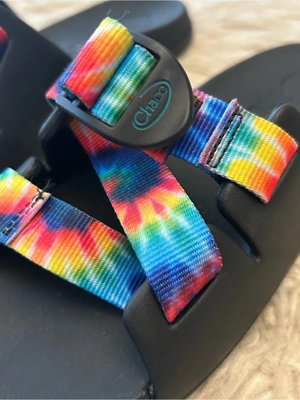 CHACO ‘Chillos’ Tie-Dye Slides for Kids